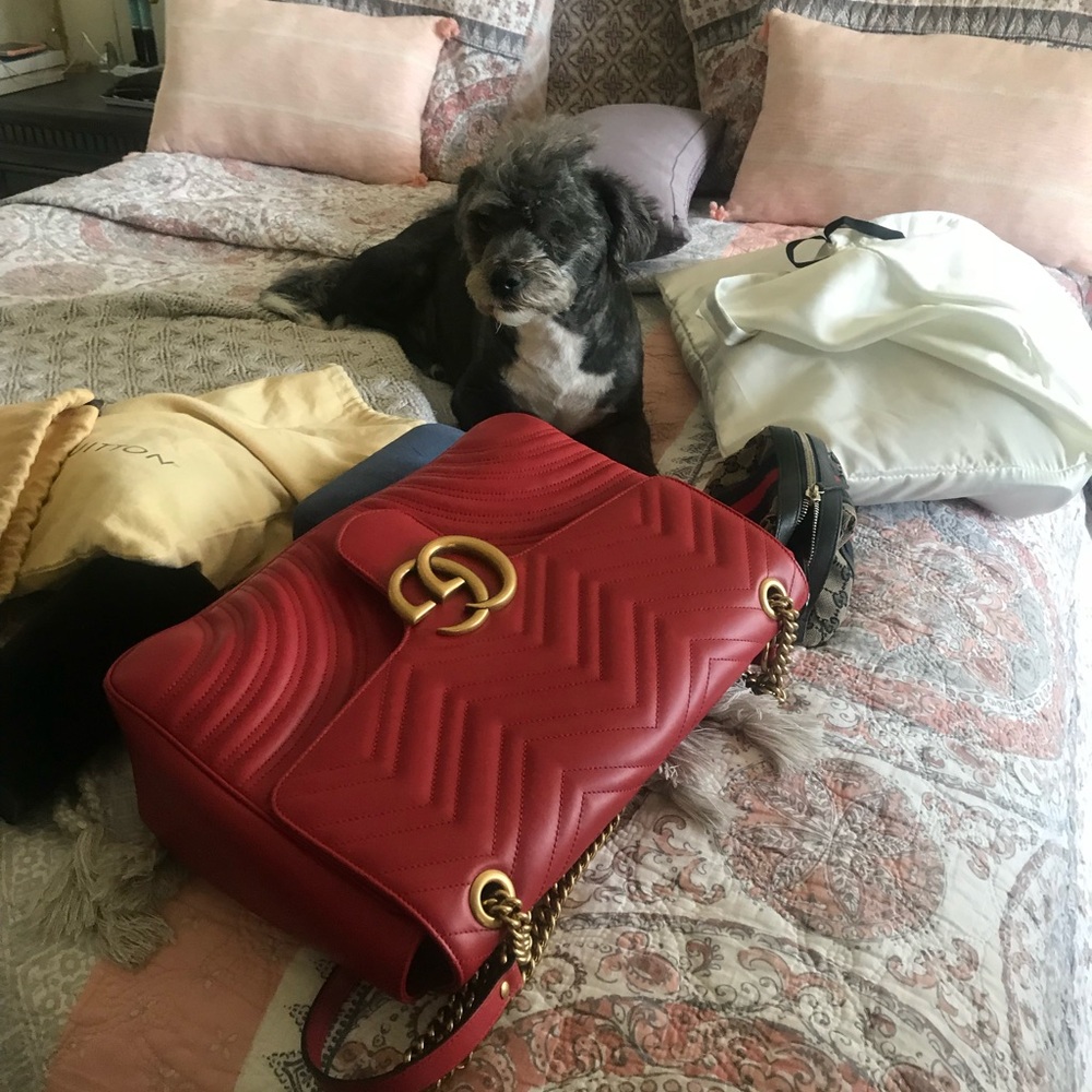 Meet your Posher, Maya